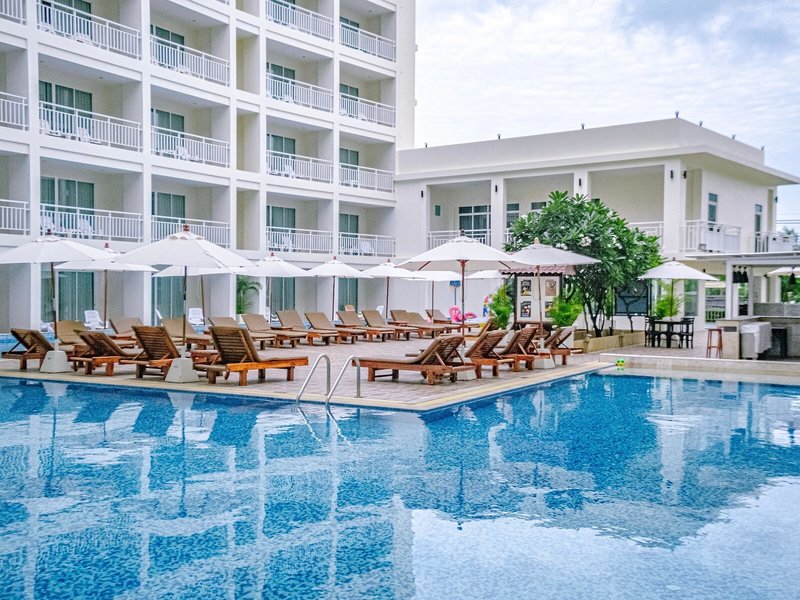 The Chanalai Hillside Resort 7