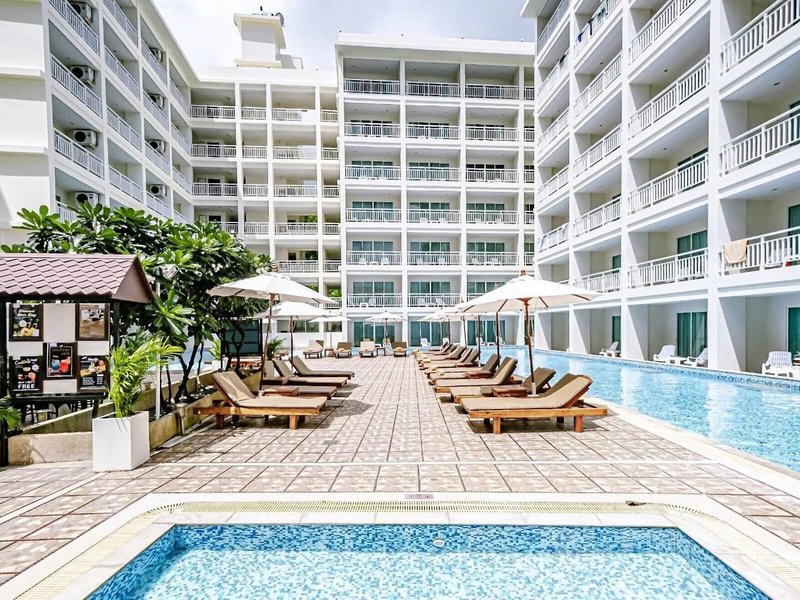 The Chanalai Hillside Resort 11