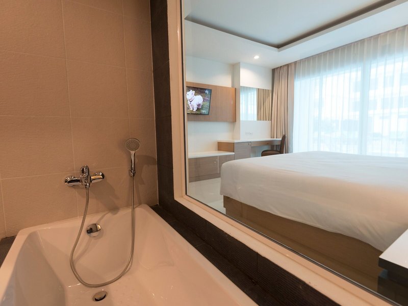 The Chanalai Hillside Resort 28