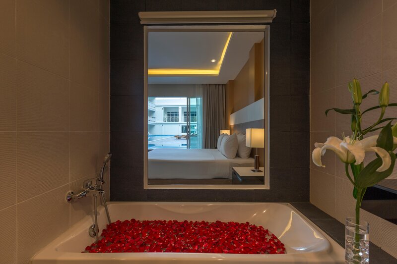 The Chanalai Hillside Resort 16