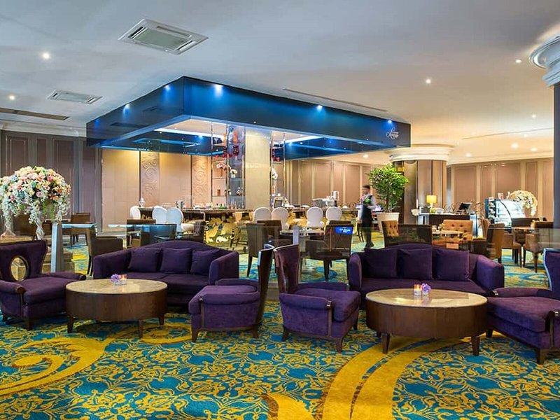 The Berkeley Hotel 12