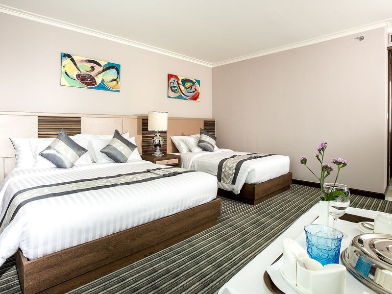 The Berkeley Hotel 23