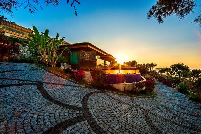 The Bodrum by Paramount  64