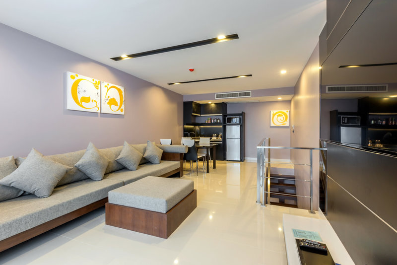 The Charm Resort Phuket 8
