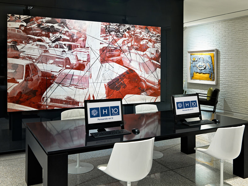 H10 Art Gallery 5