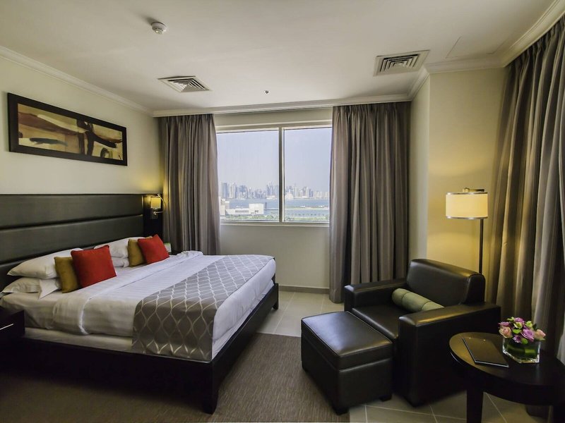 The Royal Riviera Hotel 21