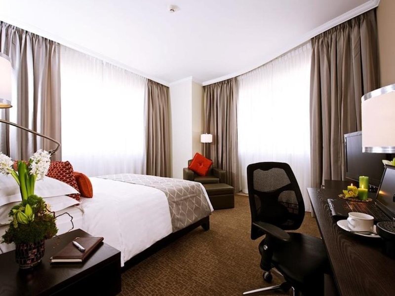The Royal Riviera Hotel 26