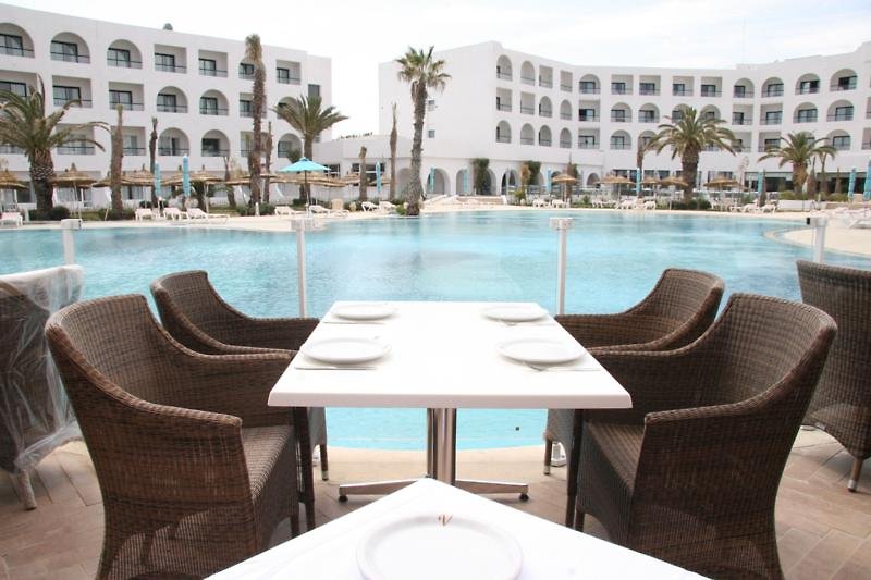 Nozha Beach Resort & Spa 6