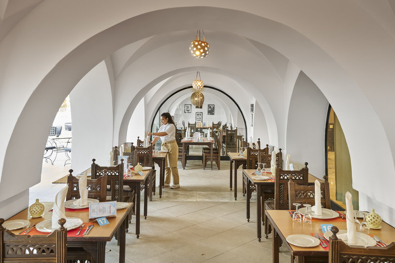 Nozha Beach Resort & Spa 8