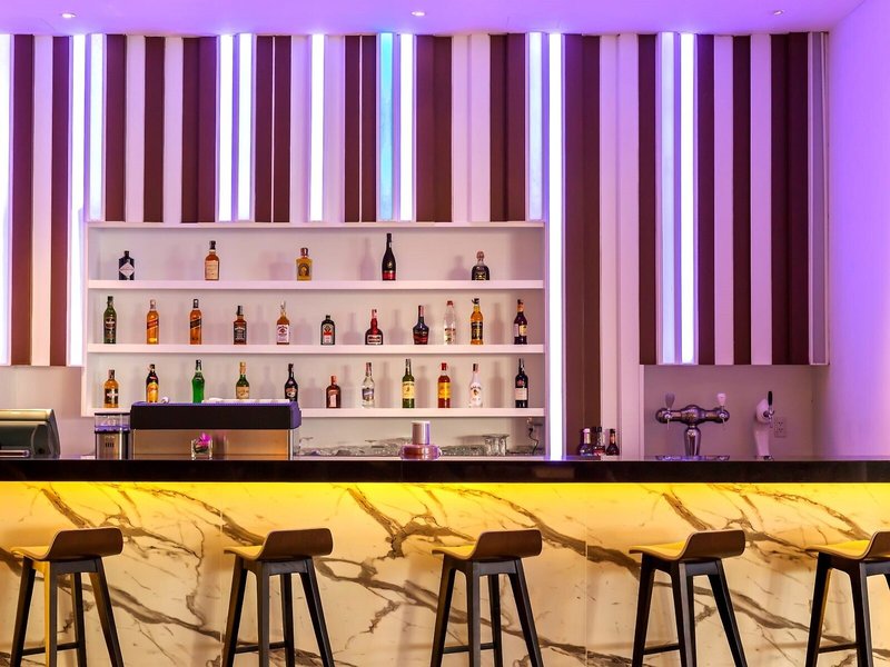 Grand Mercure Phuket Patong 2