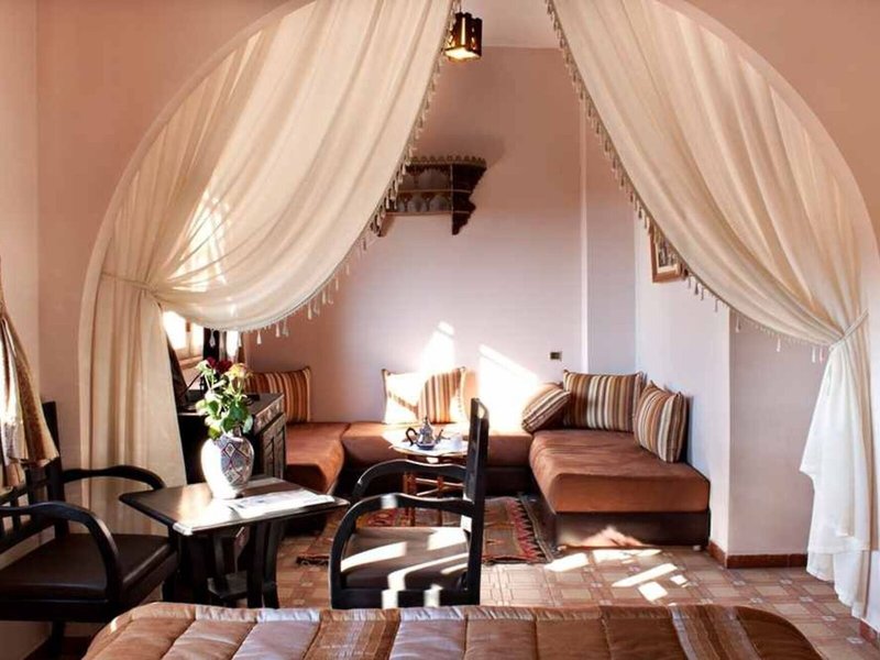 Al Jasira Hotel 16