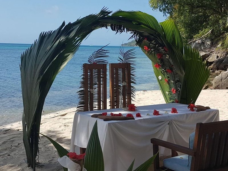 Cerf Island Resort 9