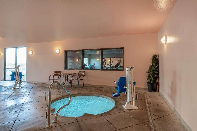 Baymont Inn & Suites Rapid City 3
