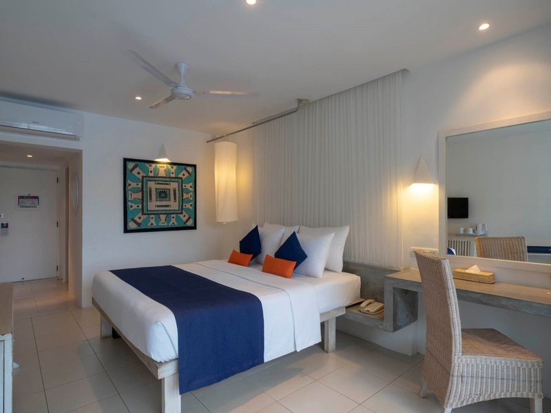 Trinco Blu by Cinnamon 15