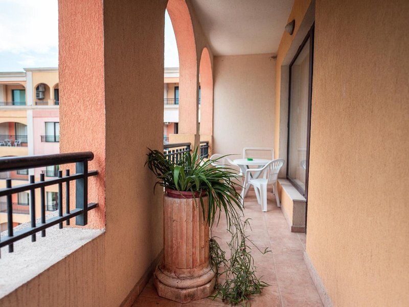 Paradise Green Park Hotel & Apartments 2