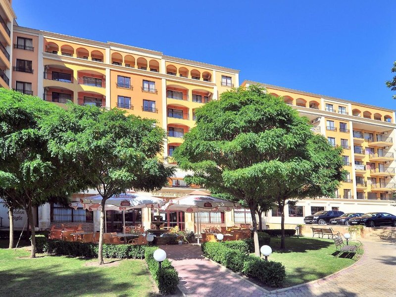 Paradise Green Park Hotel & Apartments 4