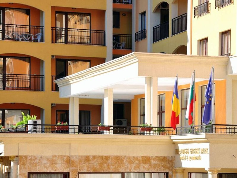 Paradise Green Park Hotel & Apartments 5