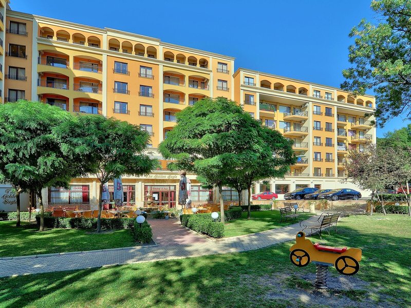 Paradise Green Park Hotel & Apartments 6