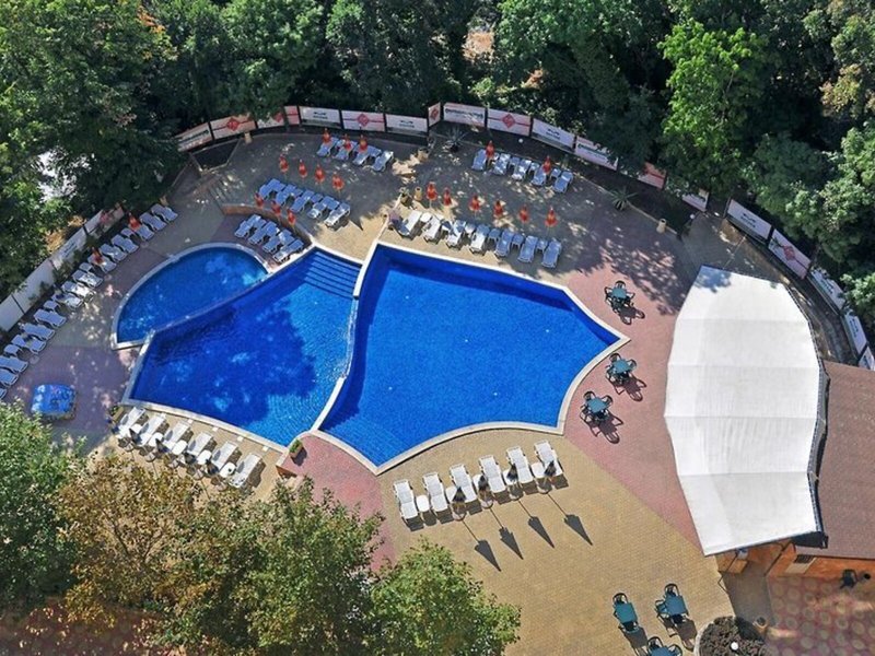 Paradise Green Park Hotel & Apartments 12