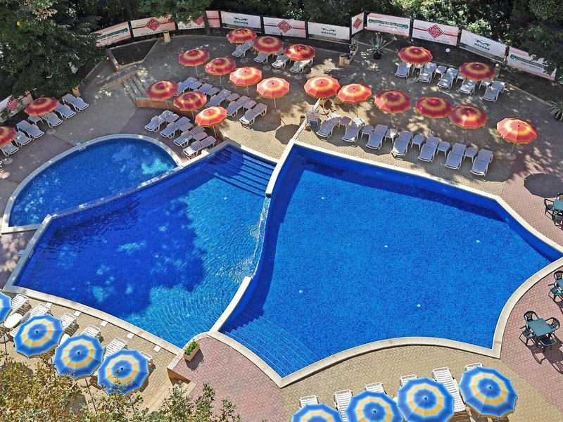 Paradise Green Park Hotel & Apartments 14