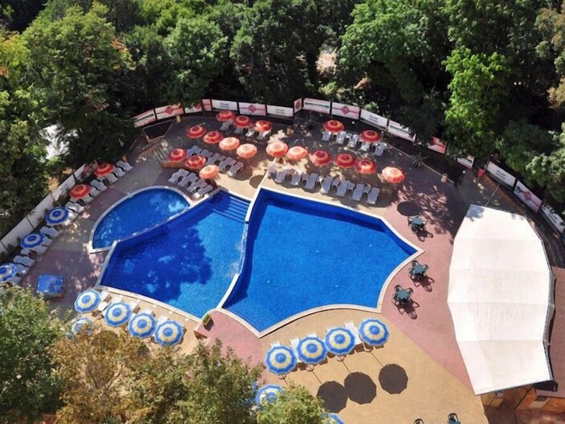 Paradise Green Park Hotel & Apartments 17