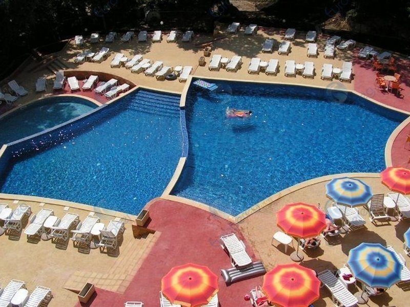 Paradise Green Park Hotel & Apartments 20