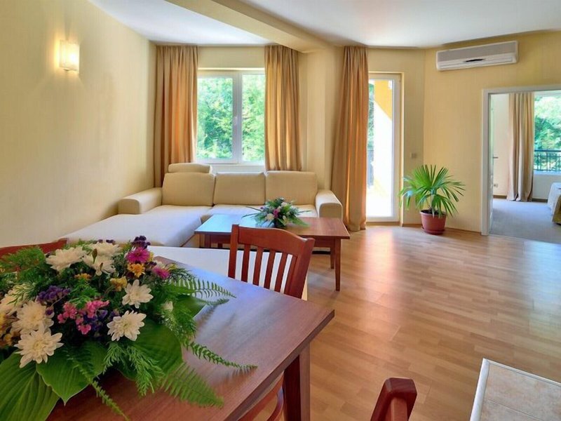 Paradise Green Park Hotel & Apartments 43