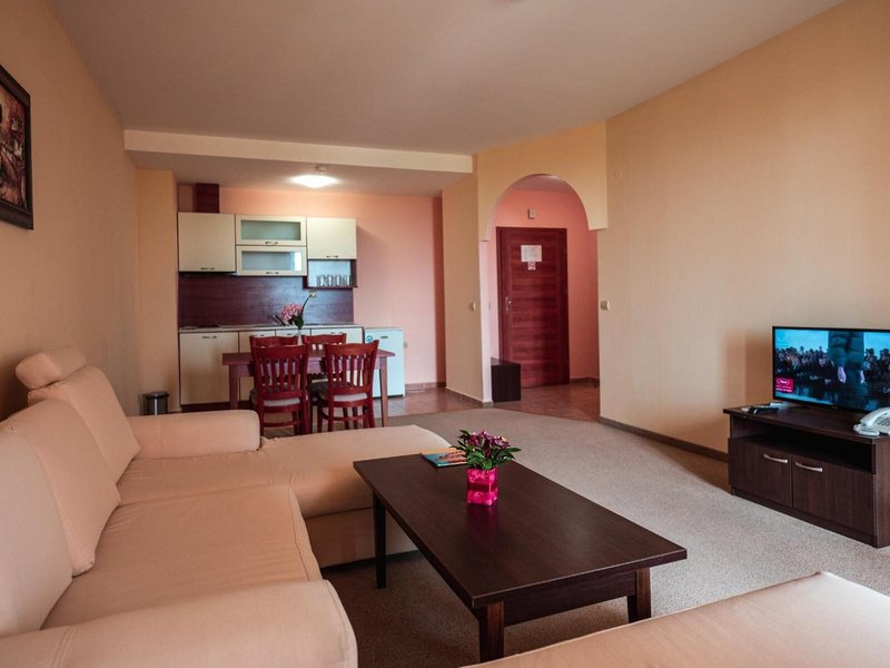 Paradise Green Park Hotel & Apartments 47