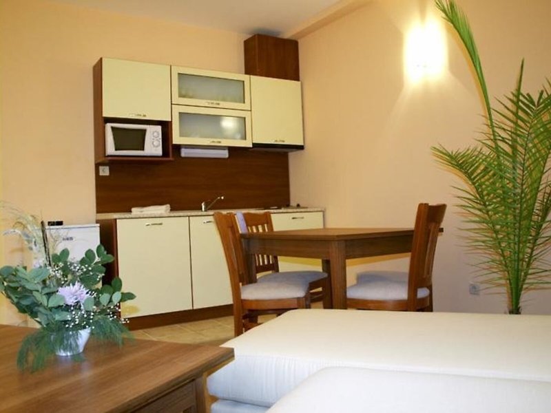 Paradise Green Park Hotel & Apartments 50