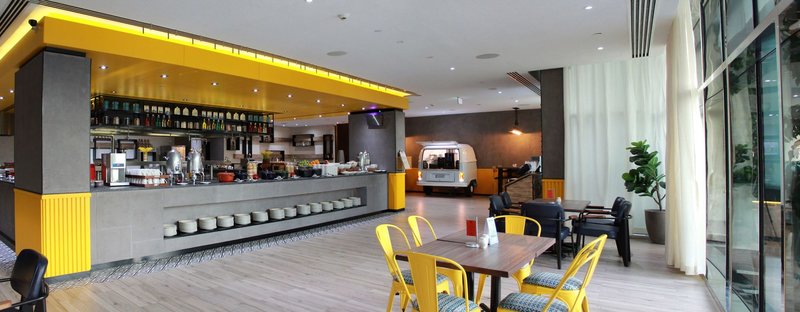 Hyatt Place Dubai Al Rigga 6