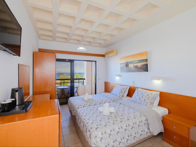 Heleni Beach Hotel 7