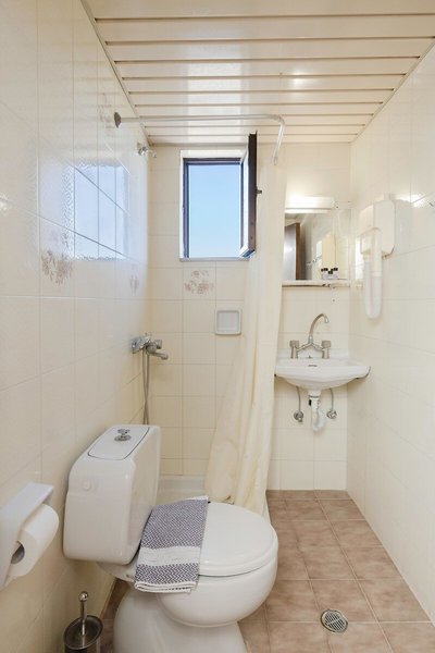 Heleni Beach Hotel 10