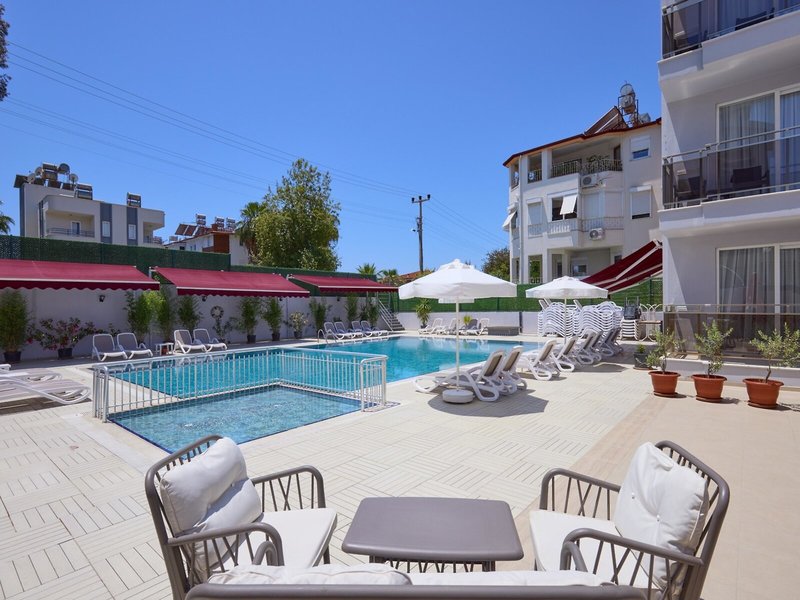 A Hotel Side 20