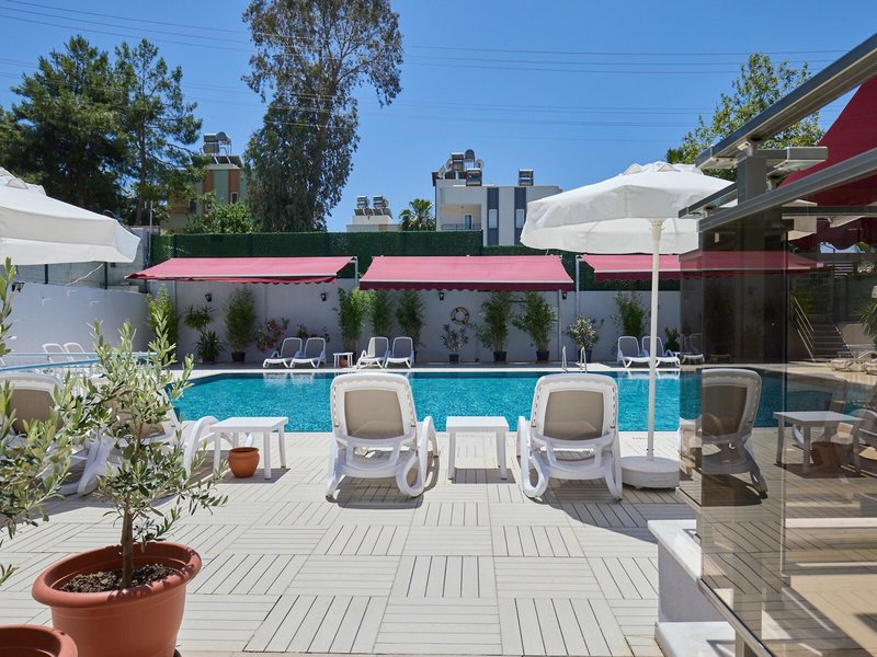 A Hotel Side 21