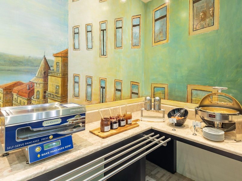 Holiday Inn Express Lisbon - Av. Liberdade 13