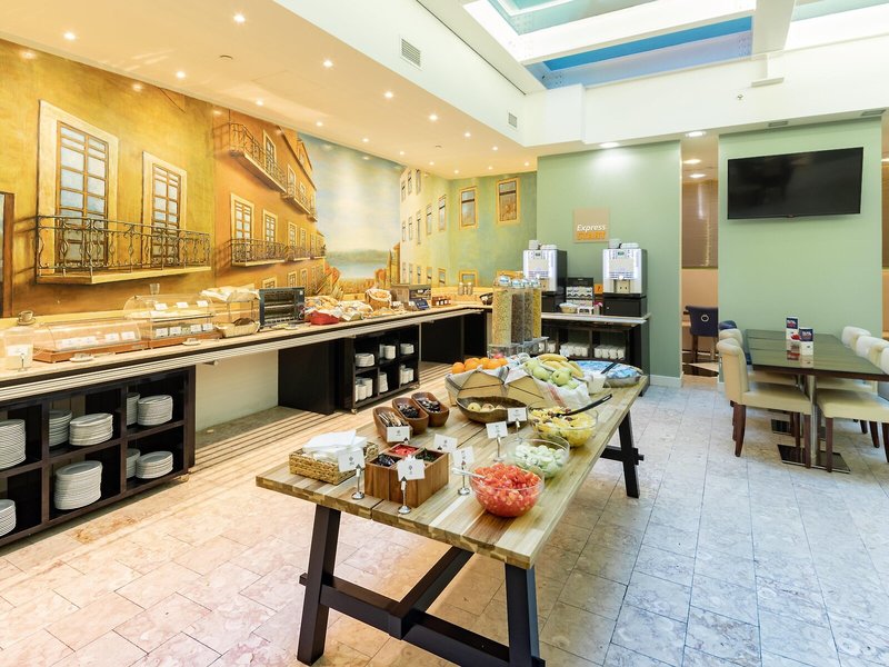 Holiday Inn Express Lisbon - Av. Liberdade 15