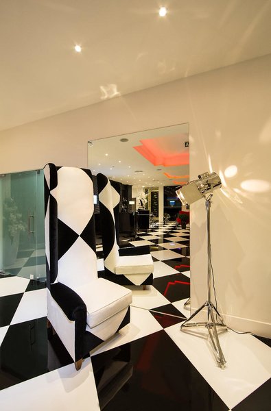 Holiday Inn Express Lisbon Avenida Liberdade 3 - Lounge / Lobby