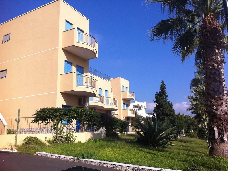 Elihotel  3