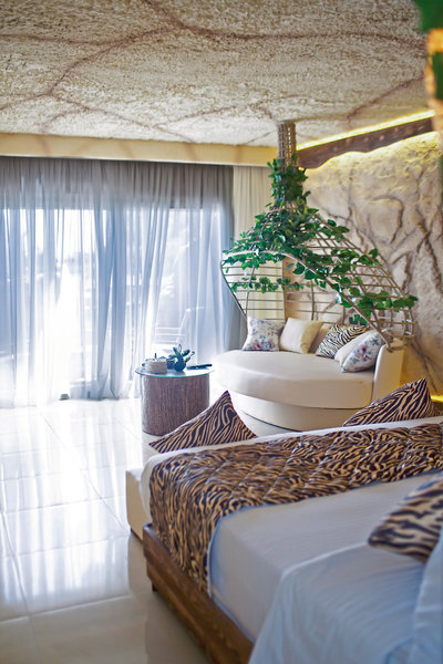 Caves Beach Resort 16