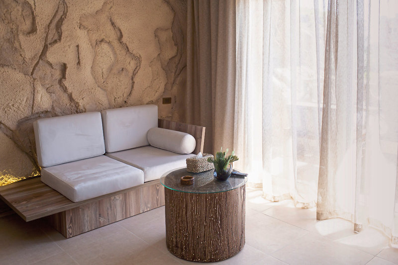 Caves Beach Resort 18