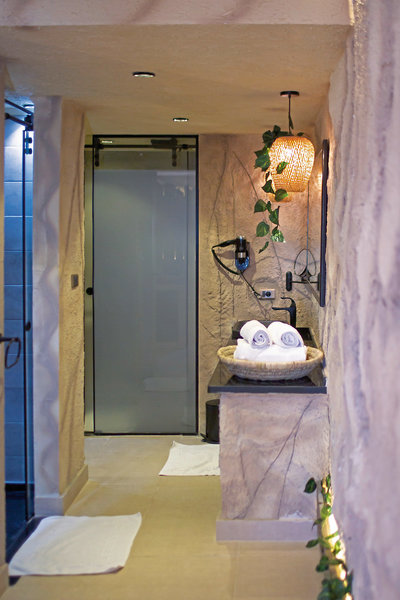 Caves Beach Resort 22