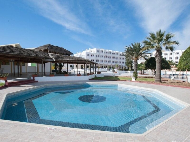 Thapsus Beach Resort 13