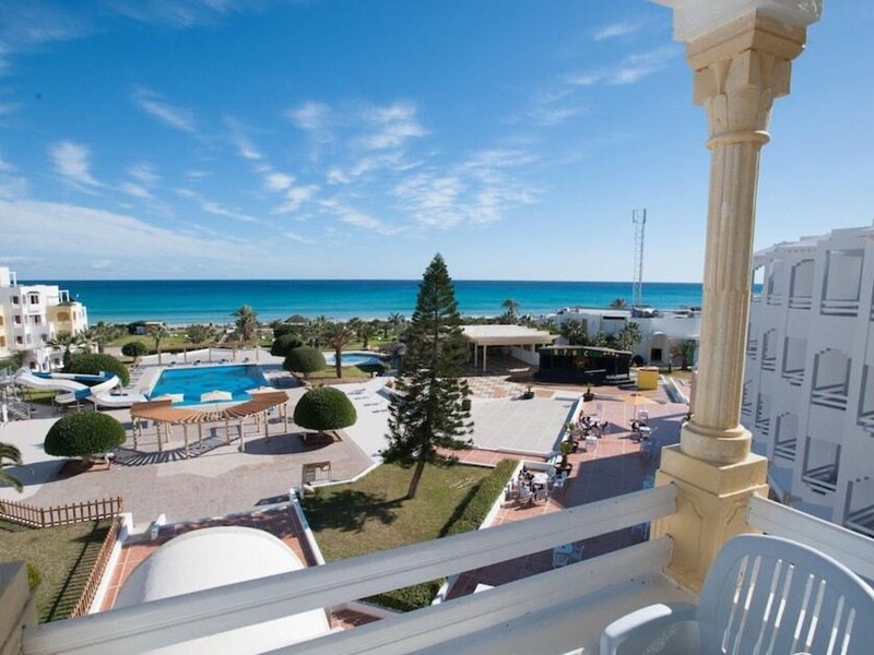 Thapsus Beach Resort 18