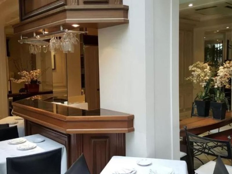 Suites Unic Renoir St. Germain 5 - Restaurant