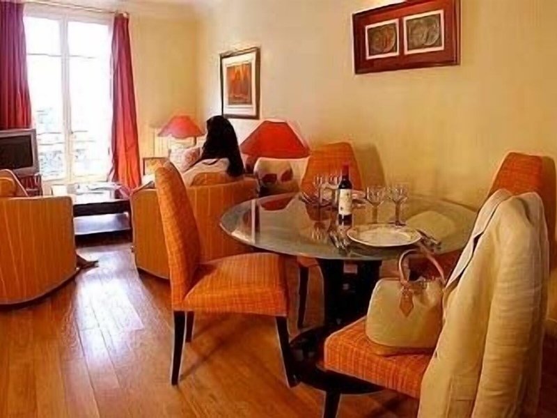 Suites Unic Renoir St. Germain 15 - Restaurant