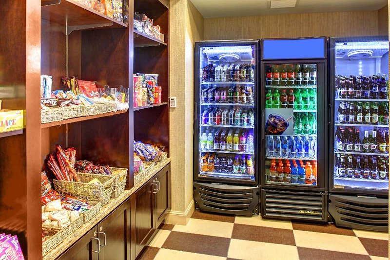 Hampton Inn & Suites Coconut Creek 2