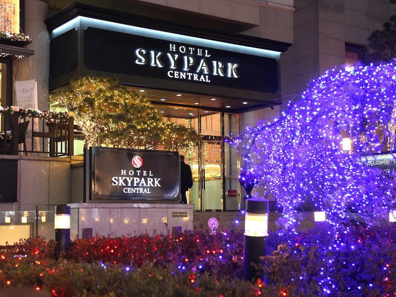Hotel Skypark Central Myeongdong 1 - Exterior