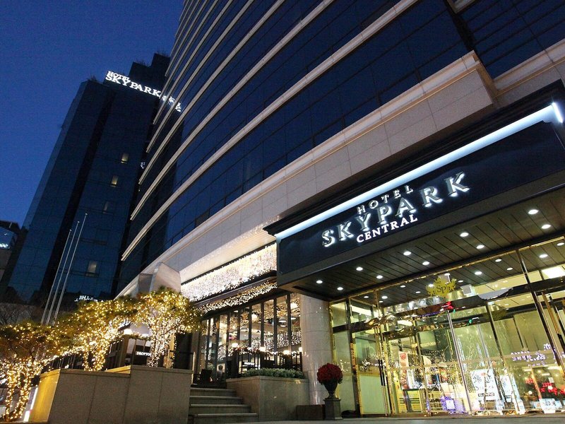Hotel Skypark Central Myeongdong 3 - Exterior