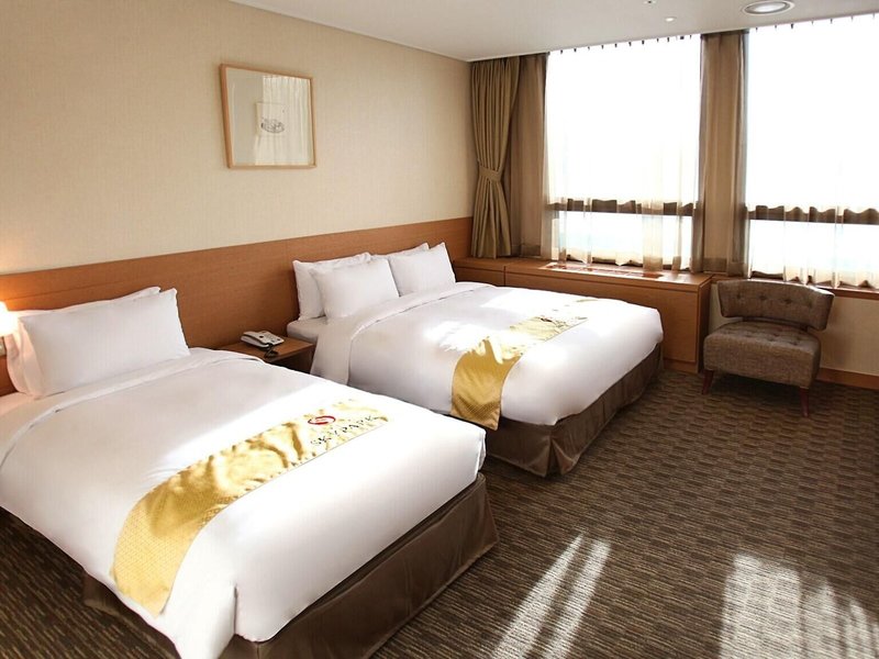 Hotel Skypark Central Myeongdong 26 - Room Example