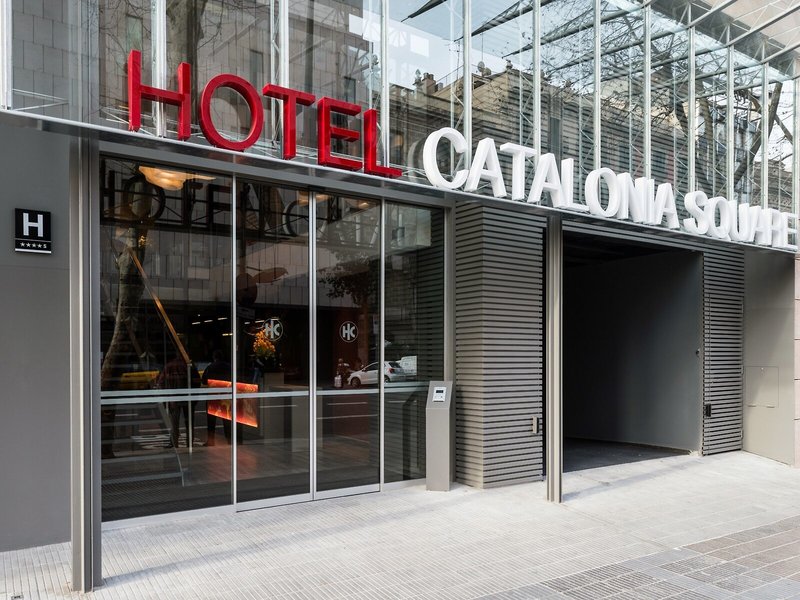 Catalonia Square 4